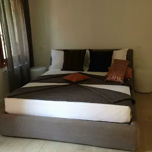 Fortuny Bed & Breakfast